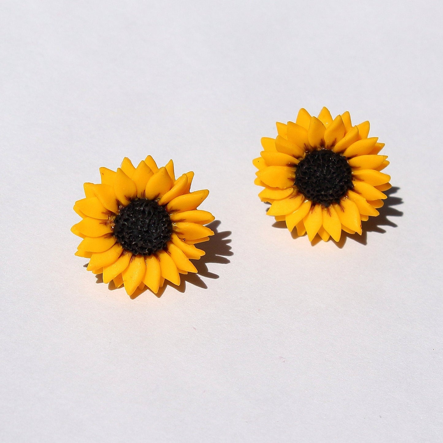 Sun-kissed Style: Sunflower Сlips Polymer Clay.