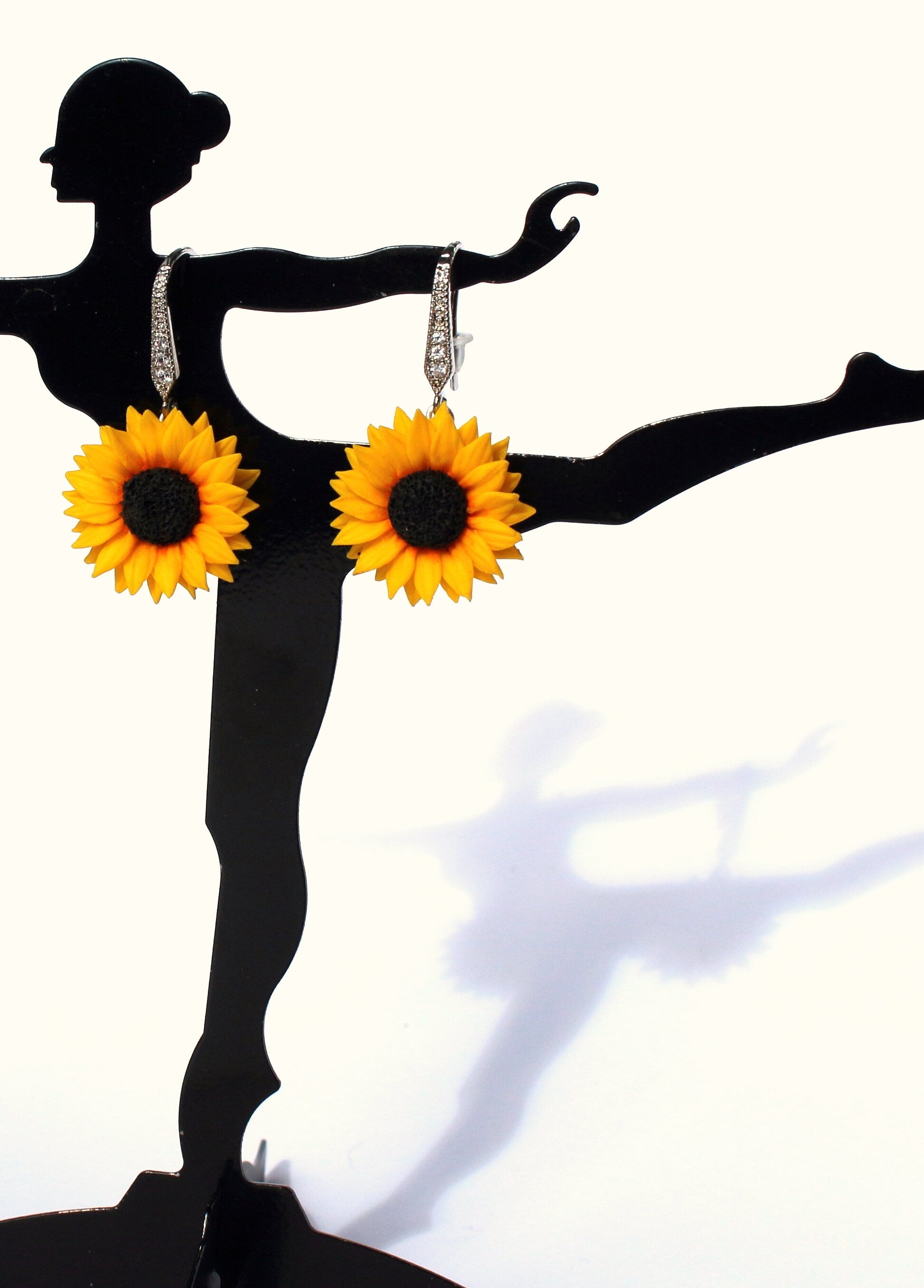 Sunshine Smile: Sunflower Earrings Polymer Clay.