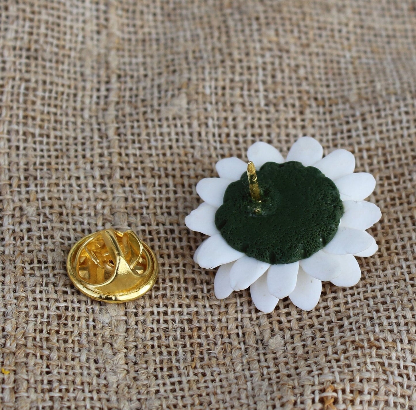 Small Wonder: Daisy Pin Polymer Clay.