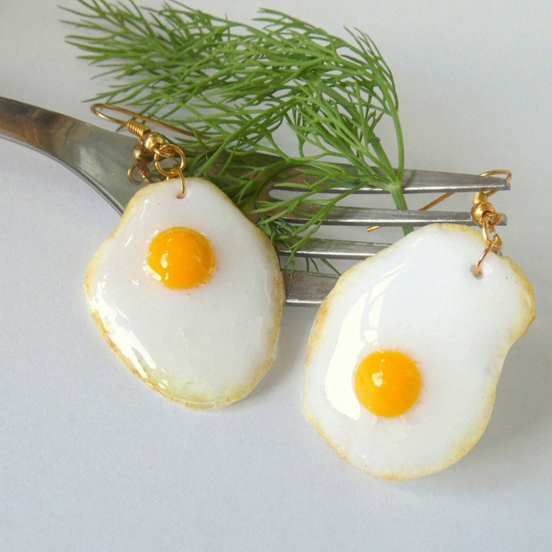 Playful Goodies: Fried Eggs Earrings Polymer Clay.