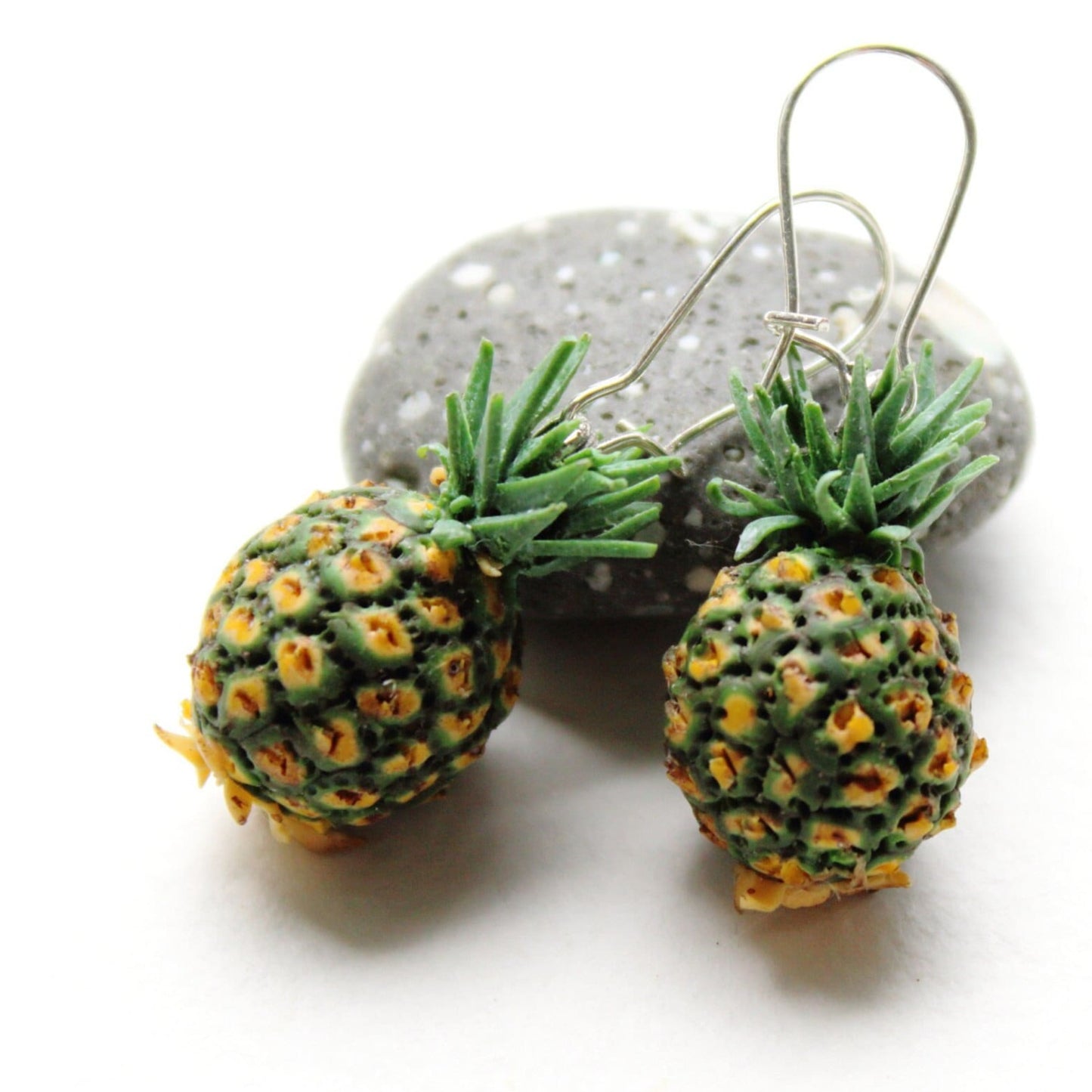 Tropical Chic: Pineapple Earrings Polymer Clay.